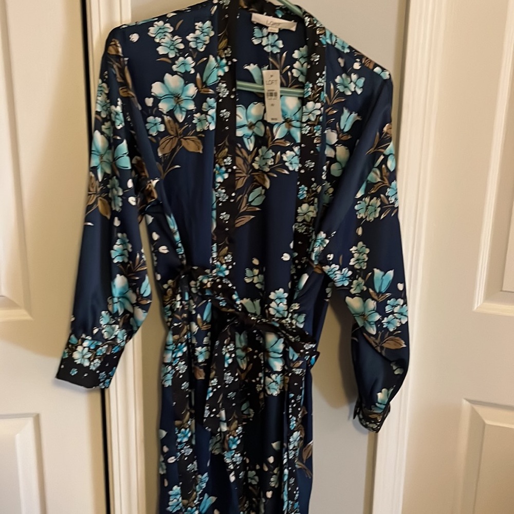 NWT Gorgeous Ann Taylor Loft Kimono